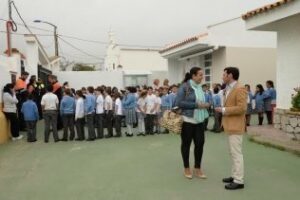Ros y Ruiz supervisan el simulacro de evacuación del colegio Nuestra Señora de los Milagros"