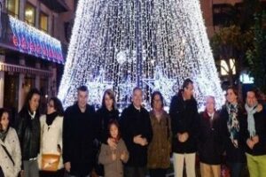 Incómoda ¿Se pagó el alumbrado de navidad con el dinero de Ayuda a Domicilio?