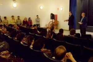 Landaluce anuncia las prórrogas de sus contratos a los trabajadores del plan EmpleaJoven