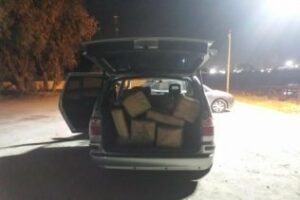 Una tonelada de hachis y diez detenidos tras una persecución por tierra y mar en Palmones