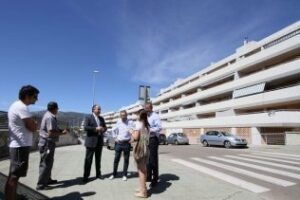 Mirador de la Bahía ya cuenta con alumbrado público y viarios recepcionados por el Ayuntamiento