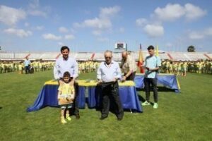 Entregados los diplomas anuales a los jóvenes deportistas de la Escuela Municipal de Fútbol