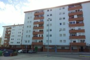 Por culpa del comportamiento de una minoría no podemos tirar la toalla" (Saladillo)