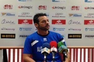 Mere: Debemos ser lo suficientemente maduros para pasar de ronda"