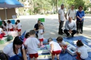 Pequeferia" celebra en el parque María Cristina su tercera edición