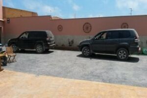 Recuperados tres vehículos sustraídos y tres detenidos