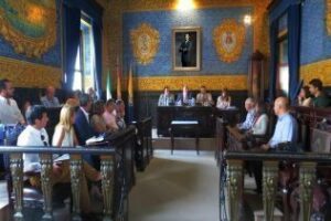 El pleno aprueba solicitar refinanciación al Fondo de Ordenación del Estado