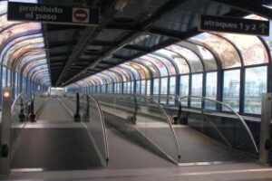 La Estación Marítima del Puerto de Algeciras estrena 12 pasillos mecánicos