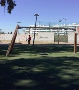 AC denuncia destrozos en el parque infantil de San Bernabé