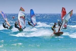 La playa de Los Lances entre las mejores de España para practicar Windsurf