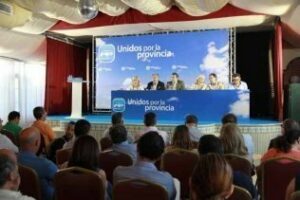 Sanz (PP) destaca la victoria de Landaluce en Algeciras y la califica de "emblemática"