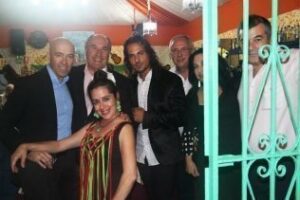 Landaluce participa en la convivencia con los socios de Los curiales"