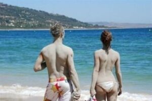 Tarifa entre los destinos de playa con mejor reputación online de España