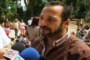 Ávila informa de que mañana concluirán los trabajos de aporte de arena en Getares