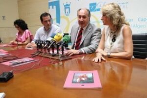 Presentados los números 15 y 16 de la revista intercultural Dos Orillas