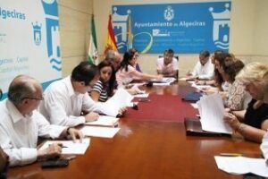 Fernández informa sobre el IBI a la oposición