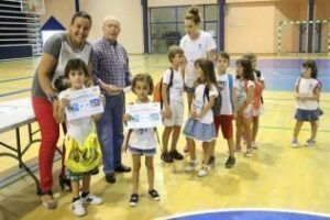 Entrega de diplomas en el Campus Multi-deportes Municipal de Verano