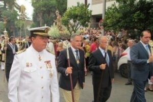 La procesión marítimo-terrestre pone el punto final a los actos en honor de la Virgen del Carmen