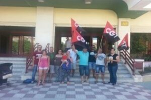CGT convoca una huelga para luchar contra el despido de miles de profesores interinos en Andalucía