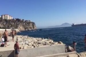 Gibraltar denuncia la incursión de una embarcación del SVA