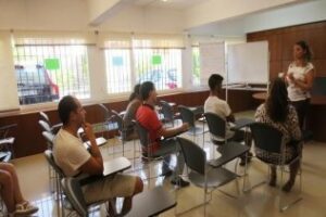 Fomento informa a los jóvenes del Plan de Garantía Juvenil