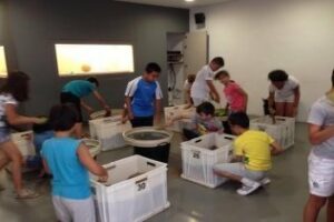 Pintor valora la excelente acogida de los talleres de verano Excavando la ciudad"