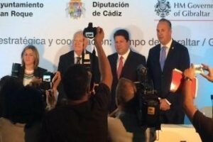 "Con los tuyos con razón o sin ella" Por Unodaqui