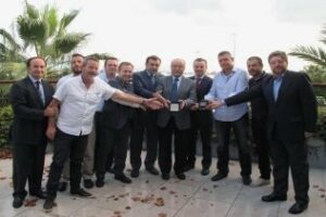 La APBA comparte con terminales y trabajadores el premio a la productividad