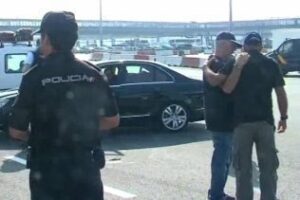 La Policía Nacional detiene a un matrimonio por ser presuntos responsables de cometer 10 robos