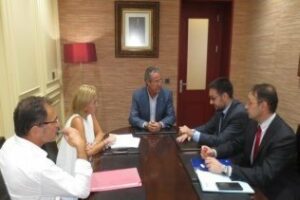 Ayuntamiento y Correos avanzan en el proyecto de rehabilitación del edificio de la calle Radio Algeciras