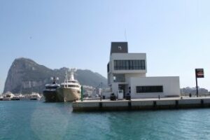 La Línea quiere negociar las tasas de la APBA por mantener "los tinglados portuarios"