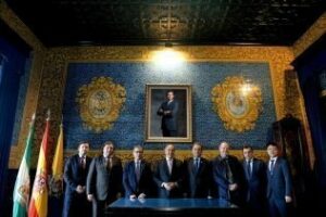 Responsables del puerto polaco de Szczecin, recibidos por el alcalde en el Ayuntamiento