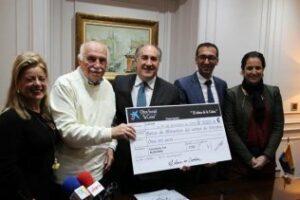 La Caixa entrega 11.000 euros al Banco de Alimentosconvenio caixa banco de alimentos