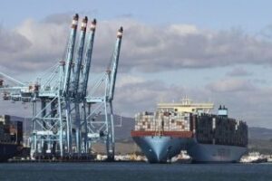 El Puerto de Algeciras fija los 100 millones de toneladas de mercancías como meta para 2016