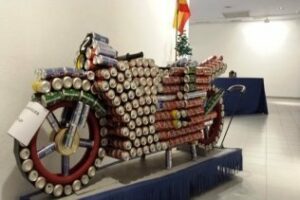 Premios del II Concurso de Esculturas de Latas de Apymeal