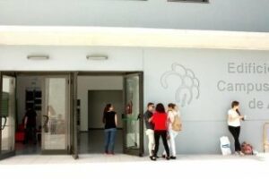 Seminario sobre perros detectores de cáncer y alerta médica