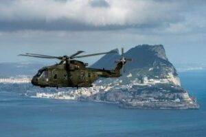 Las fuerzas británicas efectúan varios ejercicios con helicópteros Merlin Mk3 en Gibraltar