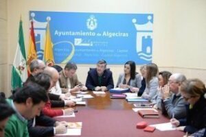 Laura Ruiz informa en Hacienda sobre el proyecto de la escuela infantil del Saladillo