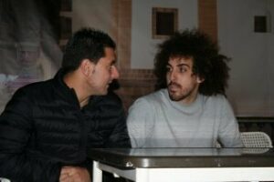 Jornada de convivencia en la aavv El Embarcadero con jugadores del Algeciras CF (fotos)