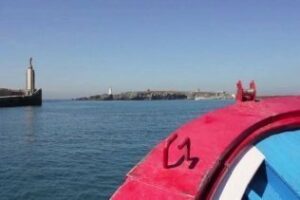 Normalizados todos los viajes al amainar el temporal levante en el Estrecho