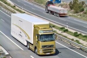 Un camionero algecireño detenido por amenazar a su compañero con un cuchillo