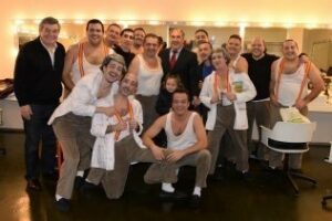 Afuera te espero y Los cuervos primeros premios en el concurso del Florida