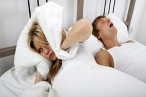 Quirón de Campo de Gibraltar implanta una técnica pionera contra la apnea