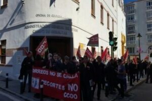 IU presenta una propuesta de acuerdo contra el recorte de la plantilla de Correos en Algeciras