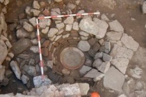 Encontrada una pileta en la excavación arqueológica de la calle General Castaños