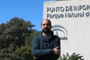 Juan de Lama: Tenemos que potenciar y proteger el patrimonio ornitológico del Estrecho"