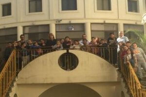 Inicio de las visitas escolares al Edificio Guillermo Pérez-Villalta"