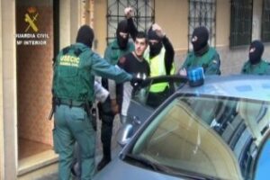 La madre de la mujer detenida niega que ésta tenga vinculación con el terrorismo yihadista