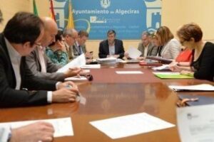 Redactado un proyecto para la mejora del servicio de transporte público urbano