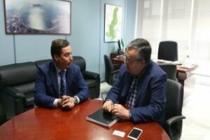 Gavino recibe a José María Garzón, nuevo empresario taurino de la plaza algecireña